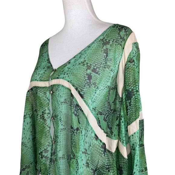 Elizabeth and James 100% Silk Green Snake Print Oversized Sheer Layering Blouse - Picture 5 of 13